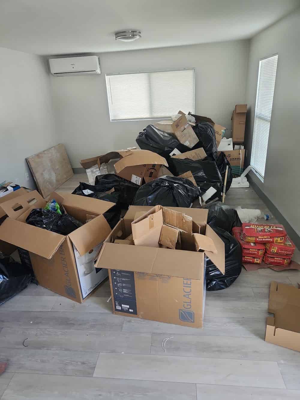 Foreclosure Cleanouts Services image
